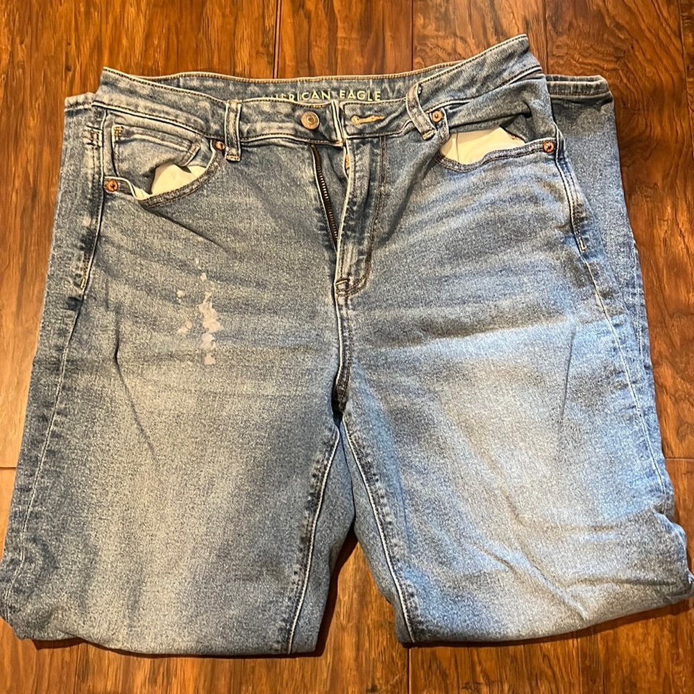 American Eagle mom jeans